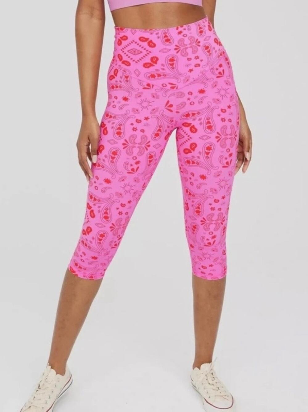 Aerie Offline Pink Paisley Bandana High-Rise Real Me Capri Leggings MEDIUM